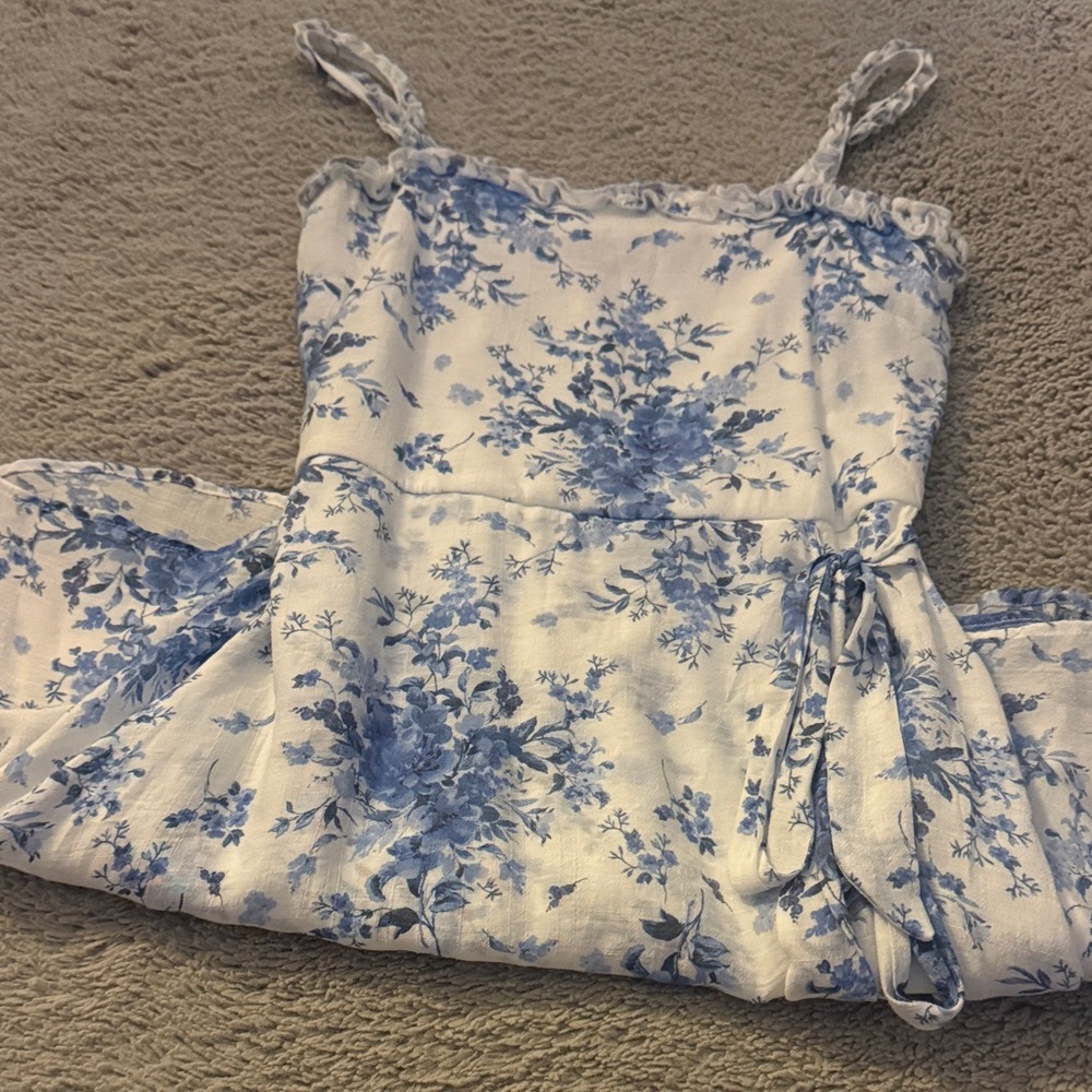 Elegant Blue Floral Dress